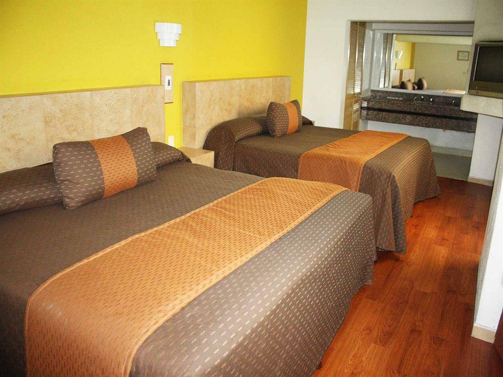 Hotel Villa De Madrid Мехико Экстерьер фото